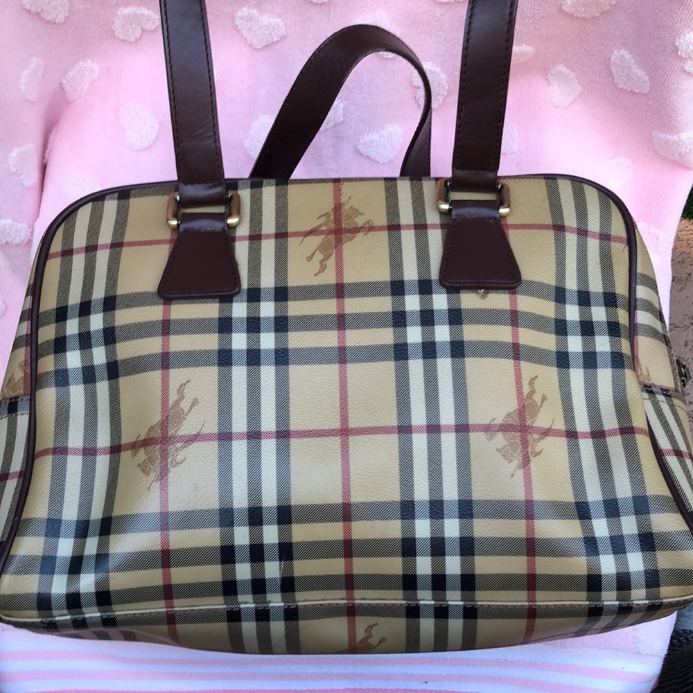 Burberry Bag - Picture 6 of 14